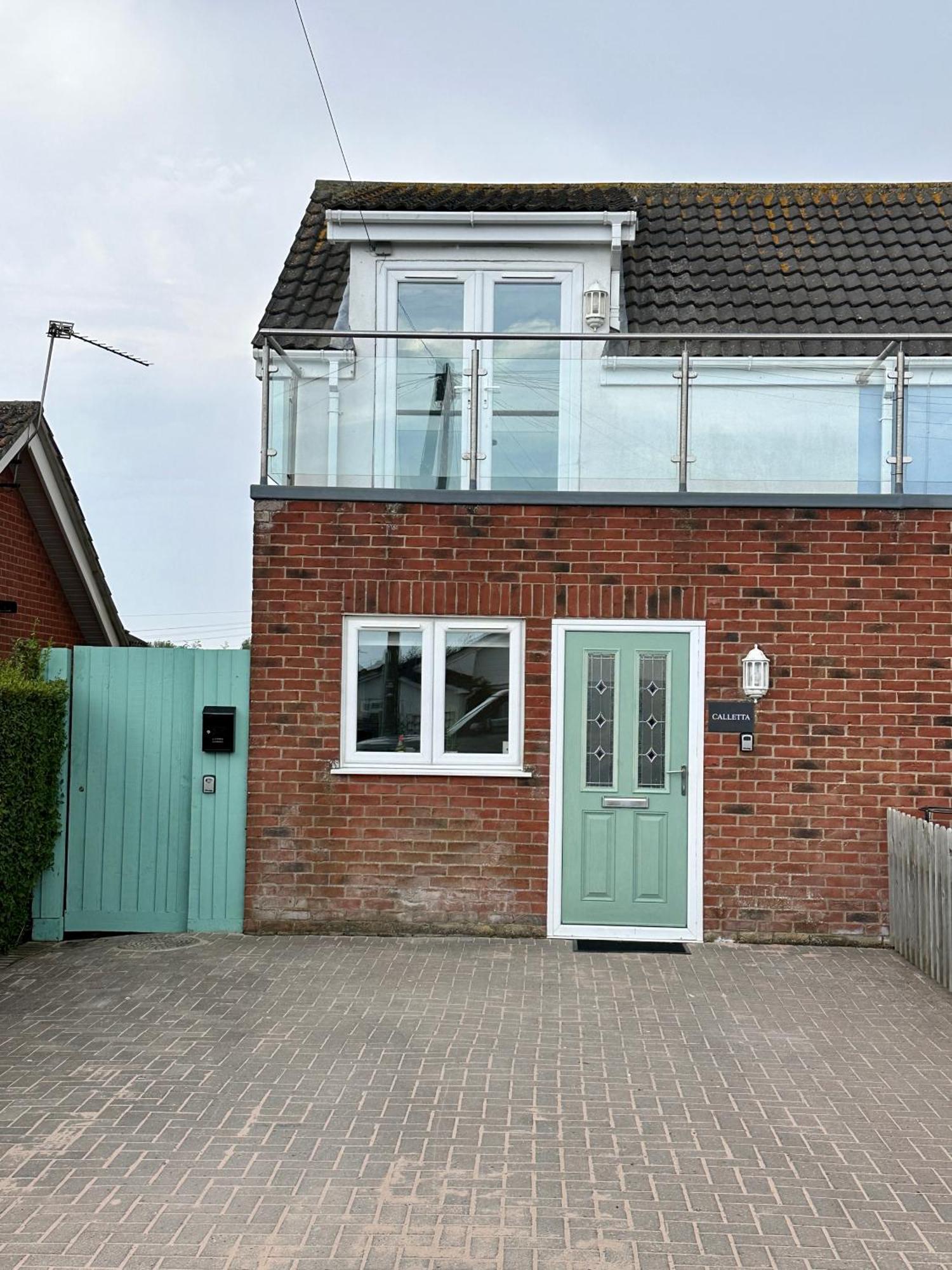 Вилла Cosy 4 Bed In Chapel St Leonards Экстерьер фото